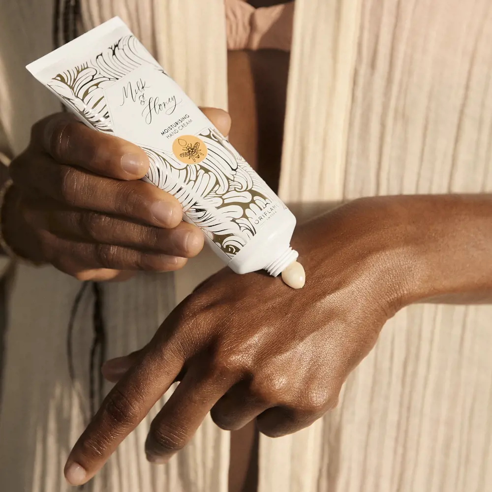 Moisturising Hand Cream - Image 6
